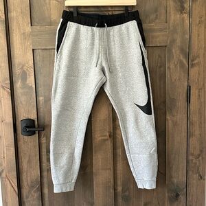 NIKE Men’s Gray Joggers